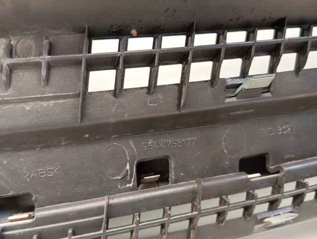 PEUGEOT 9644758177 Parrilla del radiador  comprar en Murcia