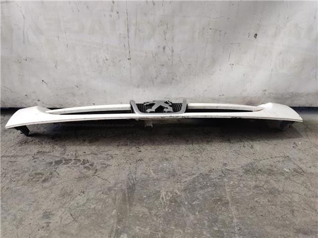 PEUGEOT 9644758577 Parrilla del radiador  comprar en Albacete