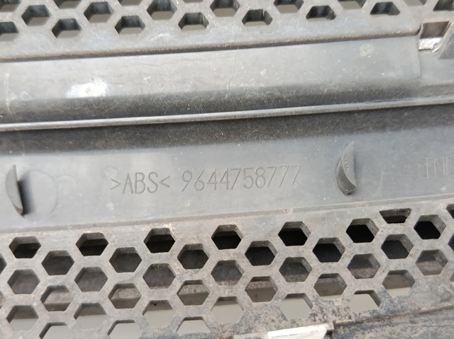 9644758777 PEUGEOT Parrilla comprar Alcalá