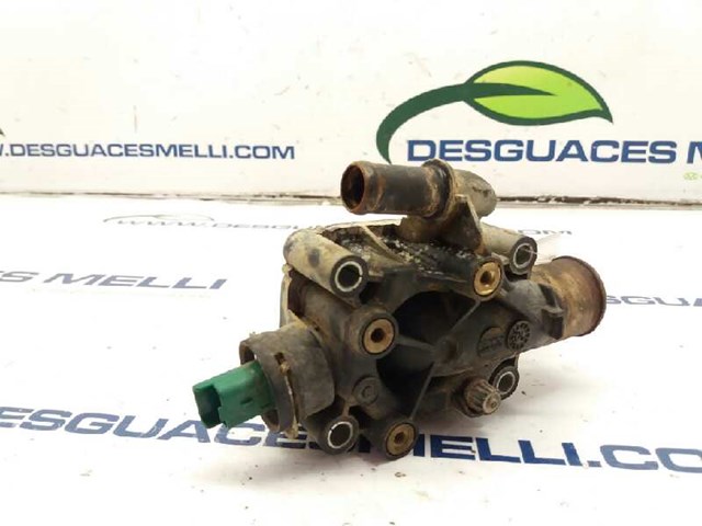 Caja termostato para Peugeot 301  ()