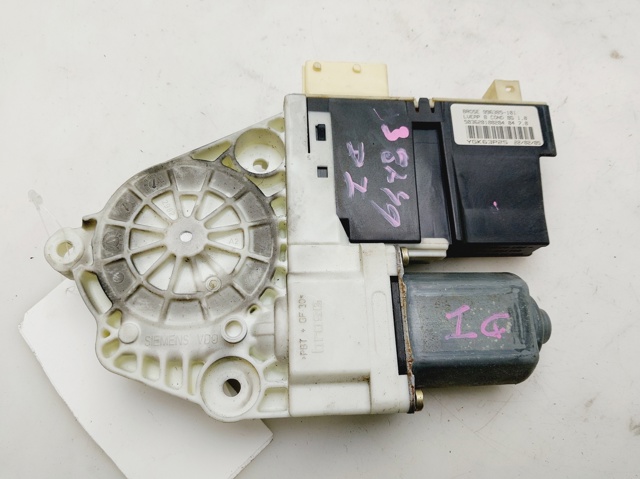 9647441480 Motor del elevalunas de la puerta delantera izquierda  disponible Utrera