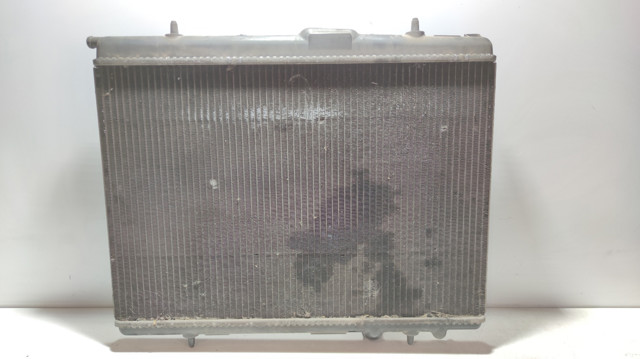 9647510780 Radiador de refrigeración del motor  disponible Burgos