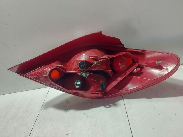 964998668003 Piloto trasero izquierdo  en stock Sabadell