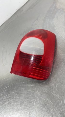 Piloto trasero derecho 9650005780 PEUGEOT
