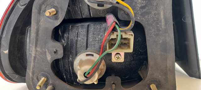 96500232 GM Piloto trasero exterior derecho  comprar en Oviedo