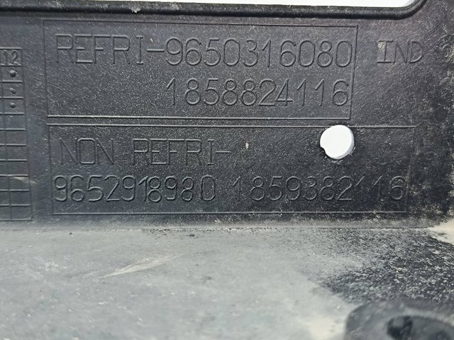 PEUGEOT 9650316080 Difusor del radiador de refrigeración  disponible España