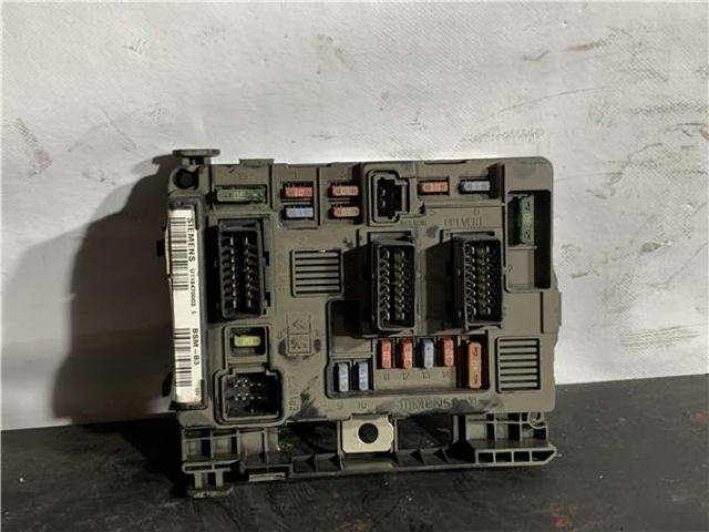 9650618480 Caja de fusibles  disponible Utrera