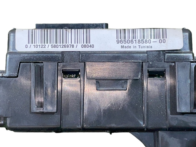 9650618580 Caja de fusibles  en stock Sabadell
