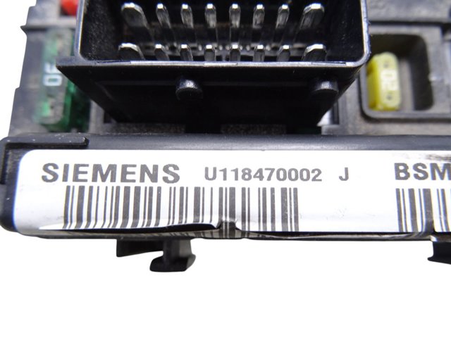 PEUGEOT 9650618580 Caja de fusibles  disponible Valladolid