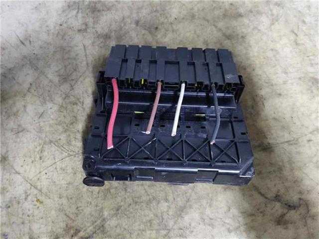 9650618580 PEUGEOT Caja de fusibles  disponible Vigo