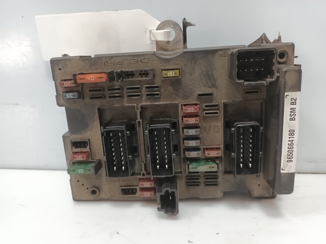 9650664180 PEUGEOT Caja de fusibles  disponible Ourense