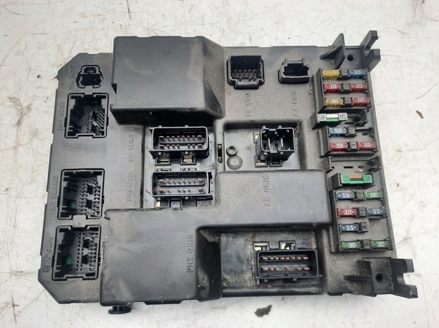 PEUGEOT 9650664180 Caja de fusibles  en stock Valencia