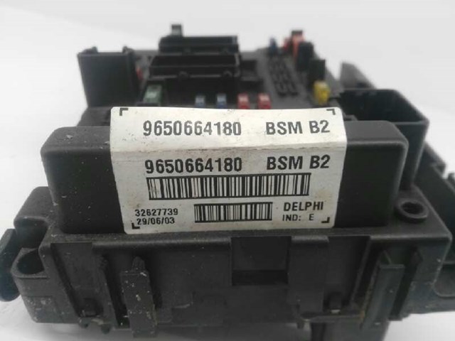 PEUGEOT 9650664180 Caja de fusibles  comprar en Ponferrada