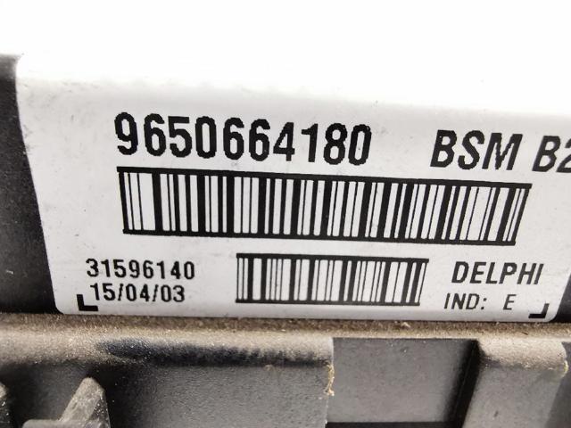 9650664180 PEUGEOT Caja de fusibles  comprar en Jaén