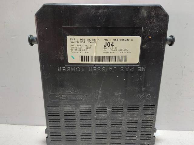 PEUGEOT 9651196980 Caja de fusibles  en stock Salamanca