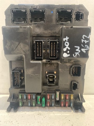 9651196980 PEUGEOT Caja de fusibles  en stock Córdoba