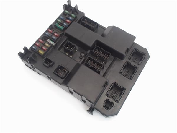 9651197680 PEUGEOT Caja de fusibles  disponible Alicante