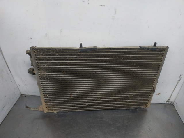 Condensador de aire acondicionado 9651867080 PEUGEOT
