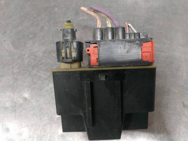 Control De Velocidad De El Ventilador De Enfriamiento (Unidad De Control) Peugeot 3008 1 0U