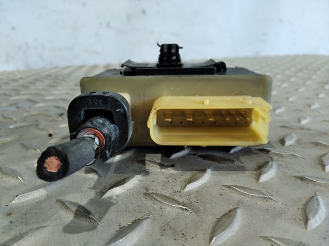 Control De Velocidad De El Ventilador De Enfriamiento (Unidad De Control) Peugeot 3008 1 0U