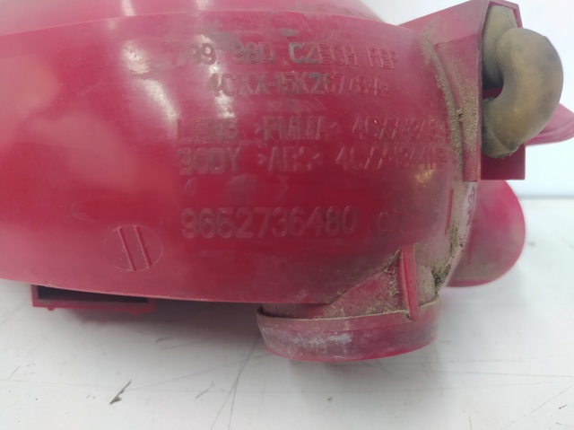 9652736480 PEUGEOT Luz antiniebla trasera izquierda  en stock Huelva