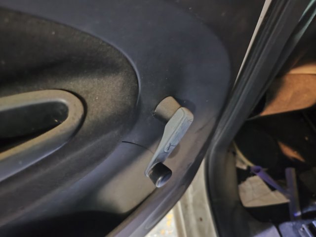 9653797777 PEUGEOT Manivela de elevalunas de puerta trasera  en stock Córdoba