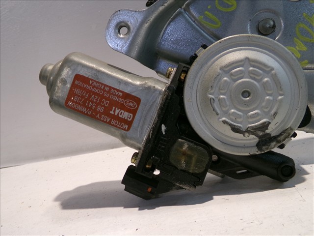 96541738 GM Motor del elevalunas de la puerta delantera derecha  en stock Huelva