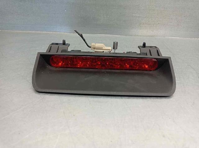 Comprar Luz de freno trasera adicional Chevrolet Lacetti  J200 a bajo precio