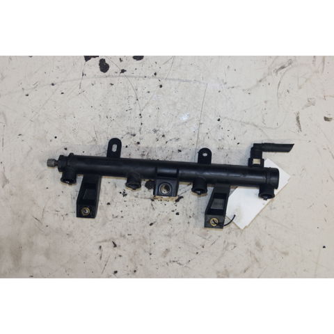 9655833580 PEUGEOT Rampa de combustible  en stock Huelva
