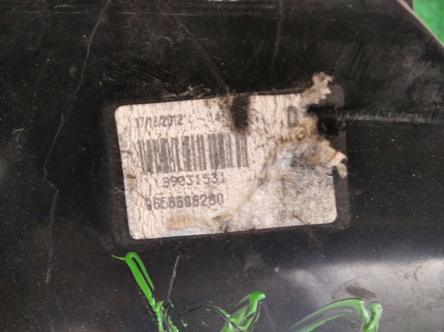 9656606280 PEUGEOT Piloto trasero derecho  disponible Alicante