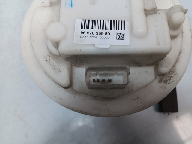 PEUGEOT 9657035980 Bomba de gasolina comprar Pamplona