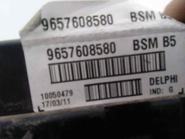 9657608580 PEUGEOT Caja de fusibles trasera interior  en stock Córdoba