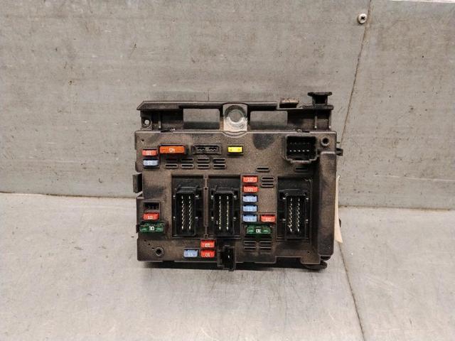 PEUGEOT 9657608780 Caja de fusibles  comprar en Ponferrada