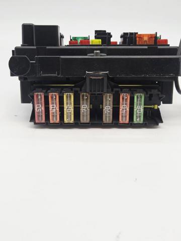 9657608780 PEUGEOT Caja de fusibles  disponible Ourense