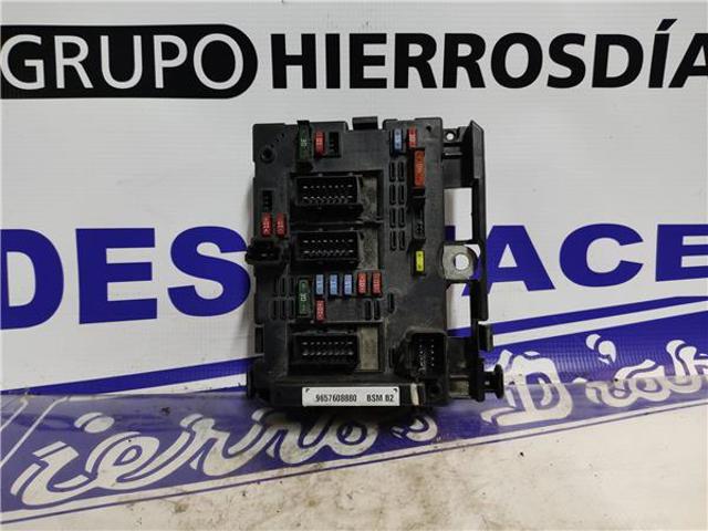PEUGEOT 9657608880 Caja de fusibles  disponible España