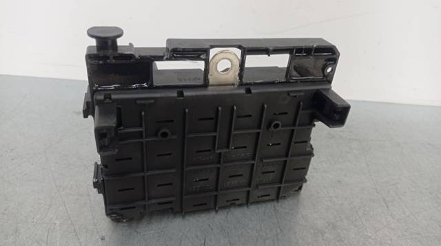 9657608880 PEUGEOT Caja de fusibles  en stock Gandía