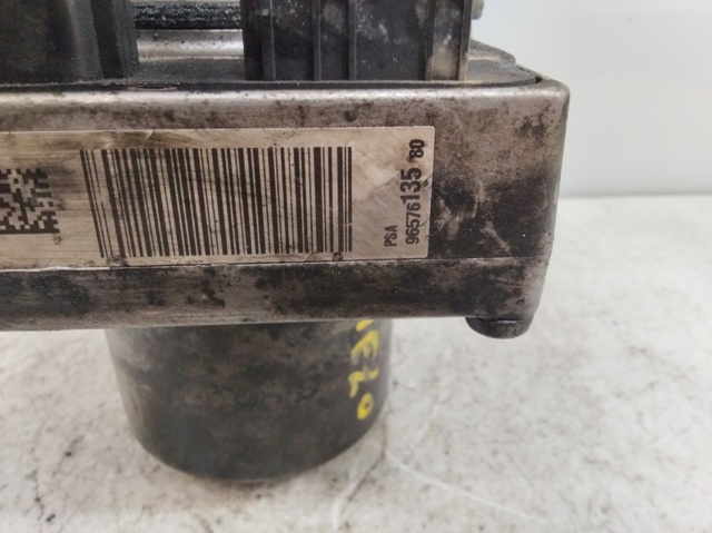 9657613580 PEUGEOT Bomba de dirección asistida  disponible Ourense
