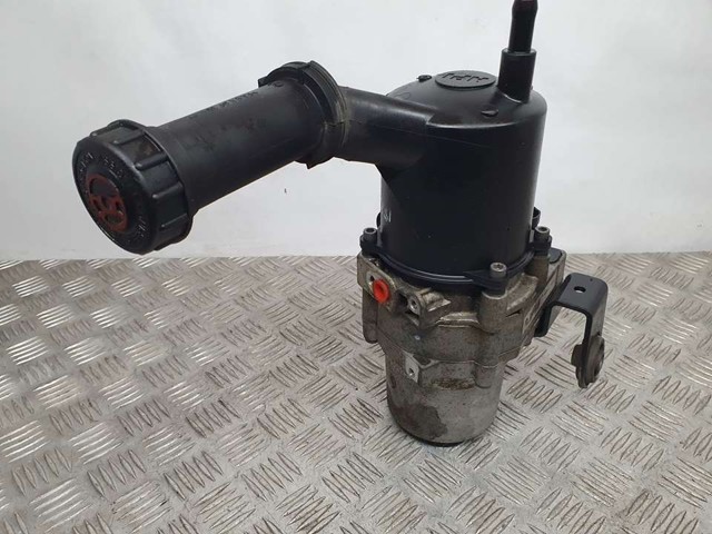 9657613580 Bomba de dirección  en stock Granada