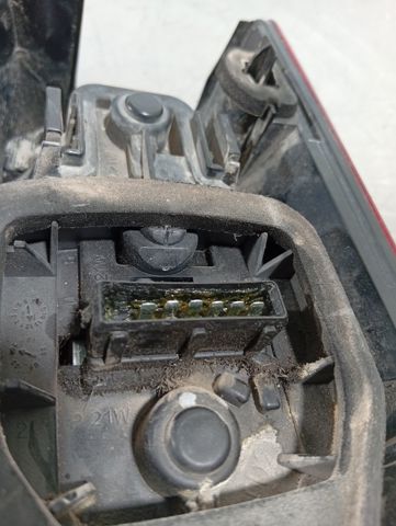9657977080 PEUGEOT Piloto trasero izquierdo  comprar en Oviedo
