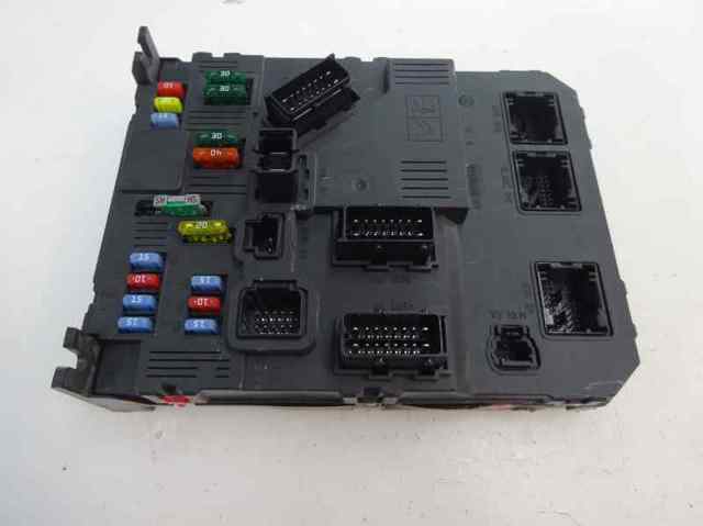 PEUGEOT 9657999780 Caja de fusibles  comprar en Ponferrada