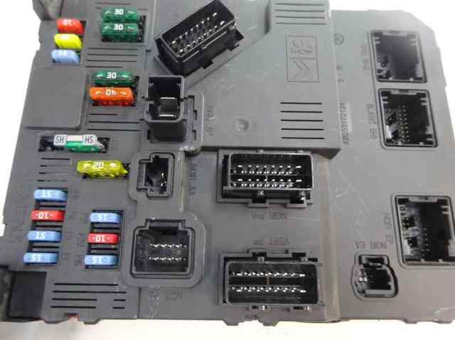 9657999780 PEUGEOT Caja de fusibles  en stock Córdoba