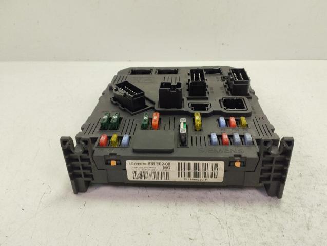 PEUGEOT 9657999780 Caja de fusibles comprar Tarragona