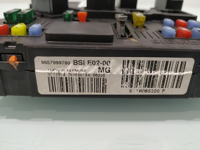 9657999780 PEUGEOT Caja de fusibles  disponible Alicante