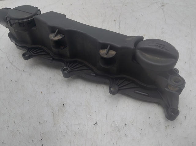 Comprar Tapa de balancines Volvo V50 MW a bajo precio