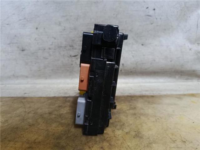 9661086980 PEUGEOT Caja de fusibles  en stock Huelva