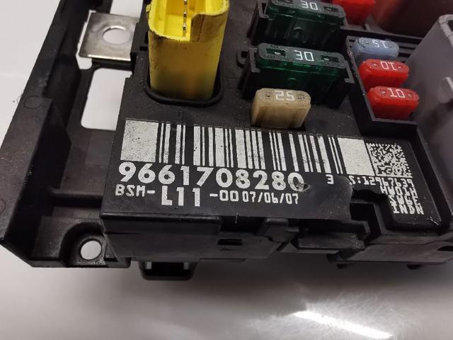 PEUGEOT 9661087080 Caja de fusibles  en stock Terrassa