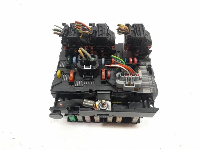 PEUGEOT 9661708280 Caja de fusibles  comprar en Albacete
