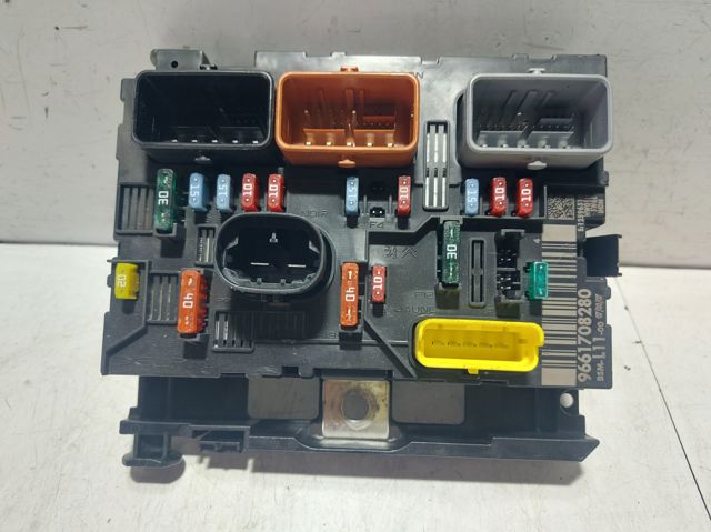 9661708280 PEUGEOT Caja de fusibles  disponible Ourense