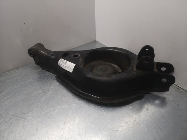 Brazo suspension (control) trasero inferior izquierdo 96626409 General Motors