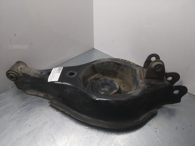 Brazo suspension (control) trasero inferior izquierdo 96626409 General Motors